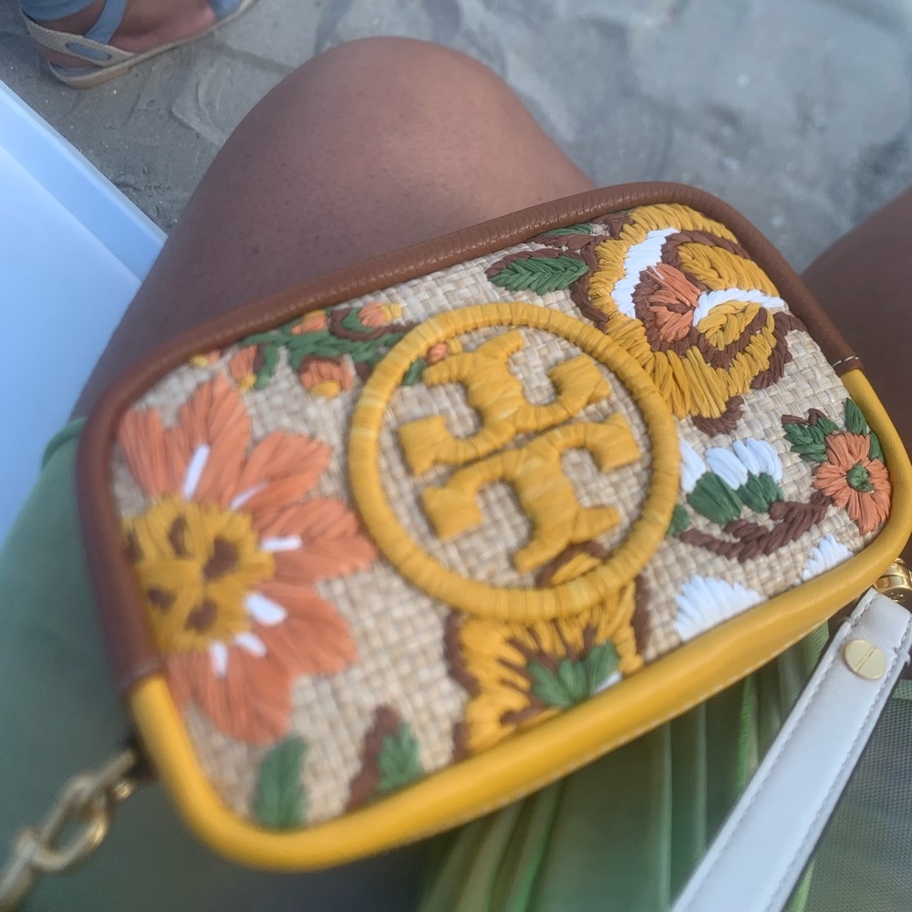 Beautiful Tory Burch bag!